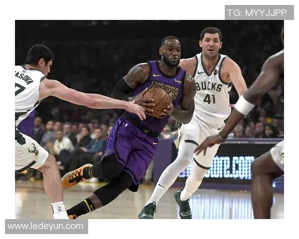 湖人队与雄鹿队激烈对抗引发冲突赛场火药味十足